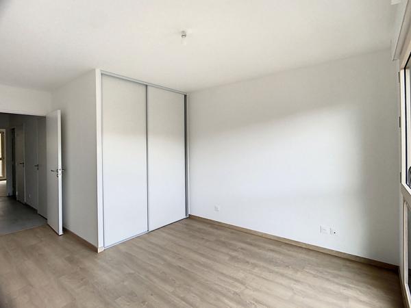 Villeurbanne : Charmant T3 récent de 65 m² avec balcon et garage