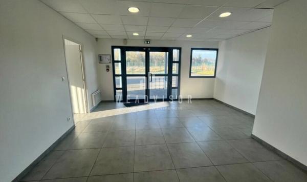 A LOUER : ZONE NORD LE MANS - LOCAL D'ACTIVITÉ DE 1&nbsp;220 M².
