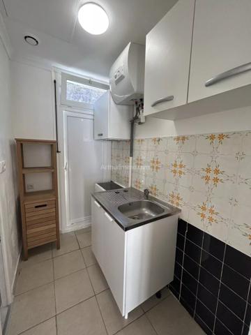 Location                                                      Studio
                        
                     1 pièces                      19 m2                     à Martigues