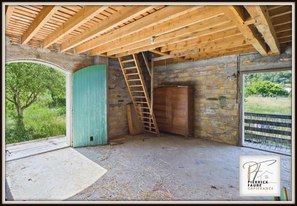 Maison de caractère avec terrain de 2 500 m² et fort potentiel – Villar-Saint-Pancrace