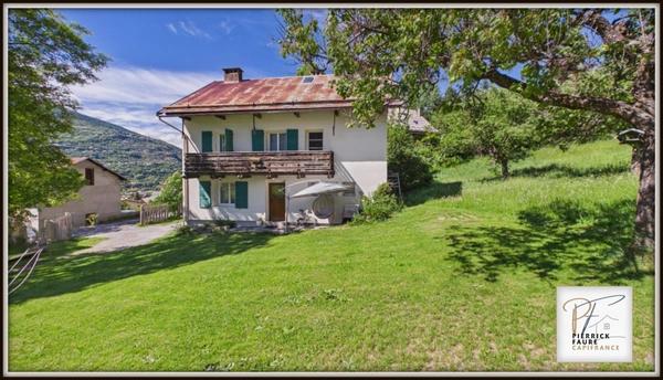 Maison de caractère avec terrain de 2 500 m² et fort potentiel – Villar-Saint-Pancrace