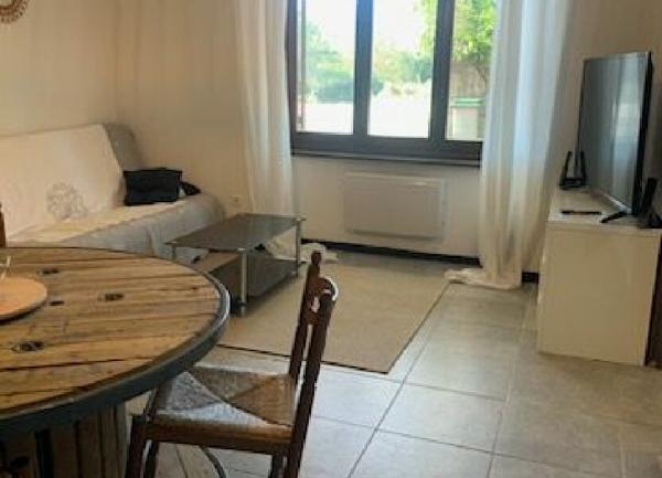 Appartement à louer    2 pièces • 64 m2 Moussac