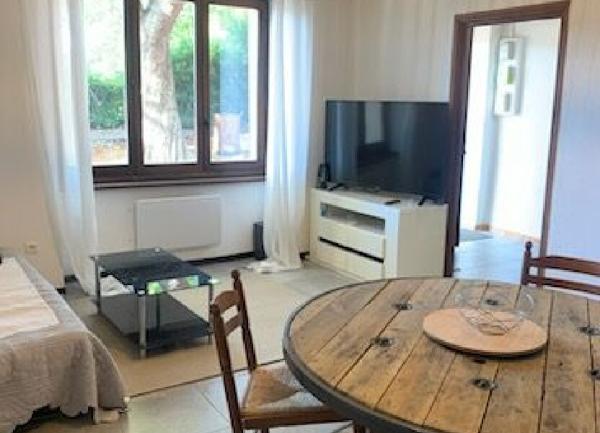 Appartement à louer    2 pièces • 64 m2 Moussac