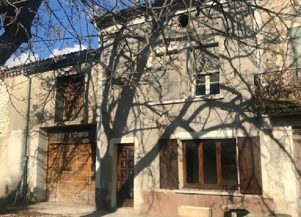 Appartement à louer    2 pièces • 64 m2 Moussac