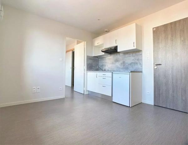 Location                                                      Appartement
                        
                     2 pièces                      24 m2                     à Albi