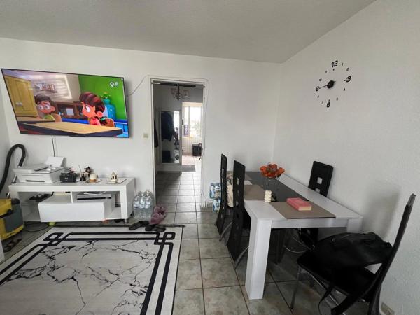 Vente                                                      Appartement
                        
                     4 pièces                      60 m2                     à Perpignan
