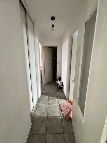 Vente                                                      Appartement
                        
                     4 pièces                      60 m2                     à Perpignan
