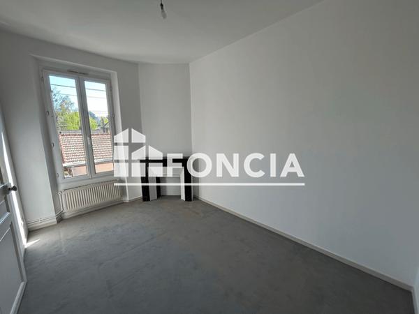 Location Appartement 2 pièces 29.3 m² - 6 RUE DES PETITS PAS Dreux 28100