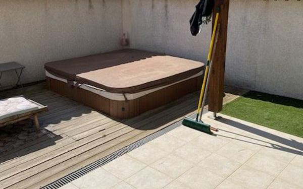 Maison à vendre    4 pièces •  Paulhan