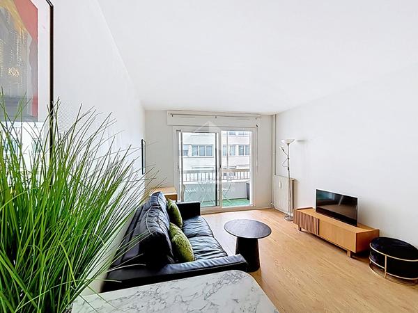 Studio Courbevoie 1 pièce(s) 27.5 m2