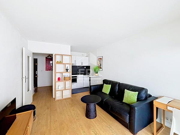 Studio Courbevoie 1 pièce(s) 27.5 m2