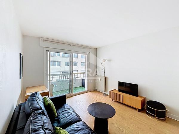 Studio Courbevoie 1 pièce(s) 27.5 m2