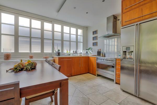 Neuilly-sur-Seine- 5 chambres- 300m² avec jardin et piscine