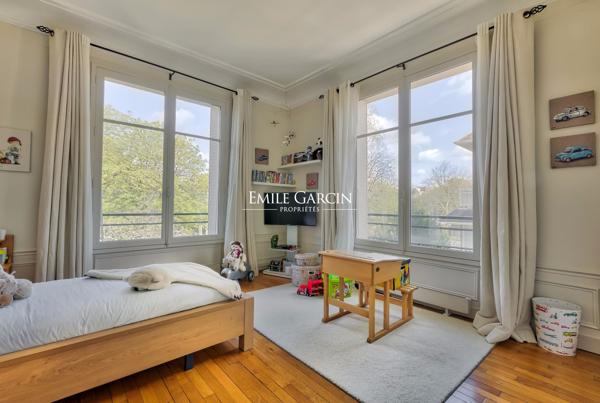 Neuilly-sur-Seine- 5 chambres- 300m² avec jardin et piscine