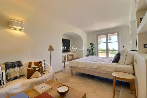 A vendre - Propriété à Grimaud avec vue mer