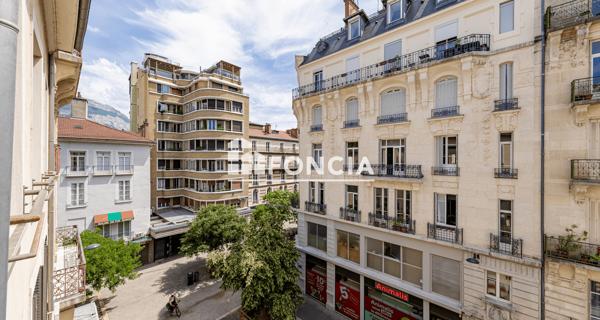 À vendre Appartement 3 pièces 105 m² - Grenoble 38000