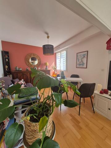 Appartement Auray Gare dans un Parc paysagé 3 pièces 62,73m² avec cave et parking , Auray