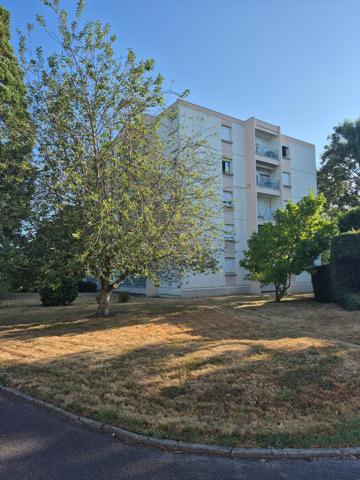 Appartement Auray Gare dans un Parc paysagé 3 pièces 62,73m² avec cave et parking , Auray