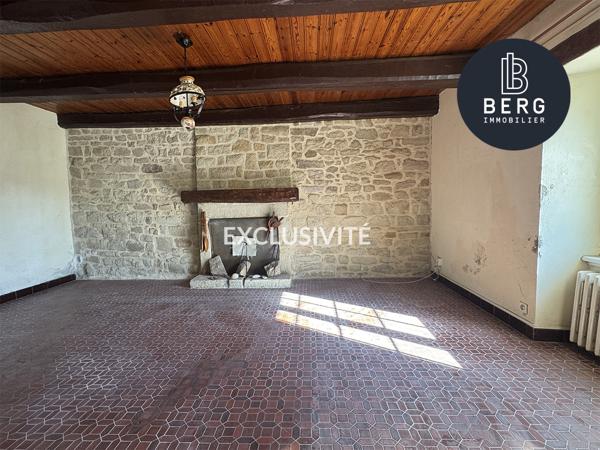 EXCLUSIVITE PLOUHARNEL Maison dans le vieux bourg