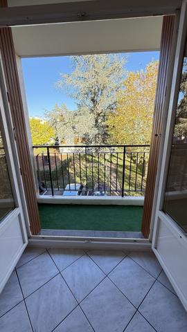 Pierre-Bénite – T3 rénové de 69,76 m² – Résidentiel & lumineux