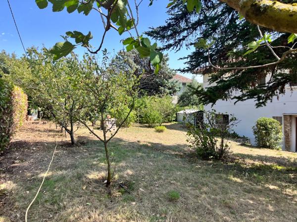 Maison à vendre 5 pièces SAINT MARCEL LES VALENCE (26), sur 577 m clos et arborés, à 5 mn de la gare TVG