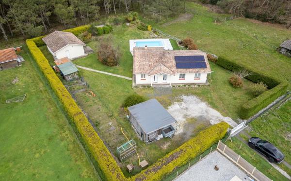 Maison à vendre    5 pièces •  Parentis-en-Born