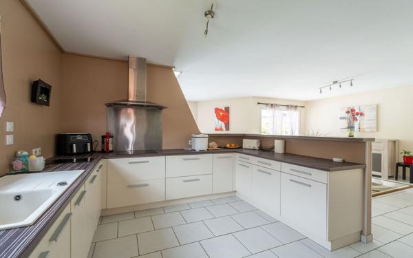 Maison à vendre    5 pièces •  Parentis-en-Born