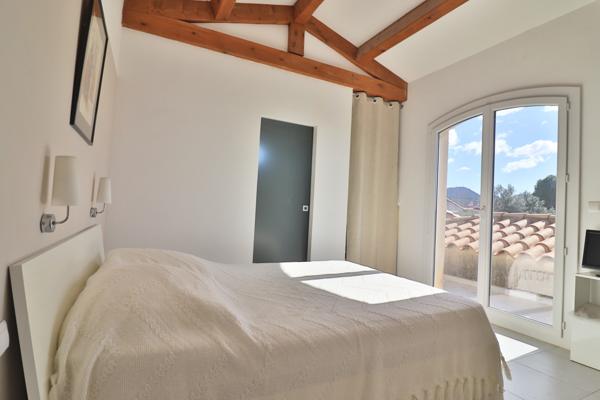 Plan de Cuques - Villa provençale T5 de 142m2