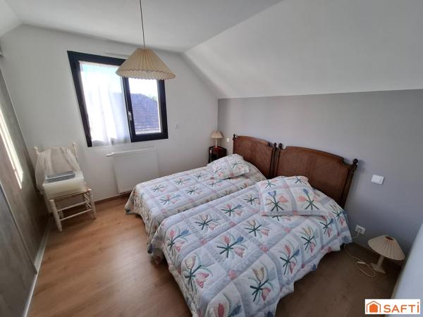 Maison contemporaine 2017,  173m2, 6 pièces, 4 chambres, vue montagne