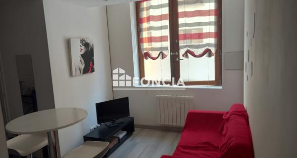 Location Studio 28.7 m² - Saint-étienne 42000
