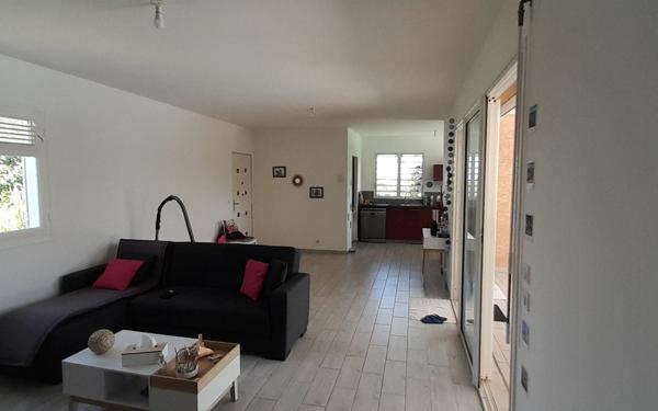 Maison à vendre    5 pièces •  Petit-Bourg