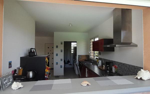 Maison à vendre    5 pièces •  Petit-Bourg