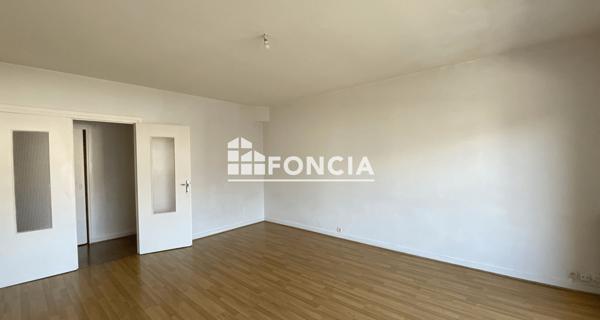 Location Appartement 2 pièces 57.2 m² - Clermont-ferrand 63000
