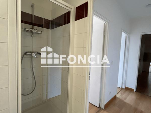 Location Appartement 3 pièces 81.64 m² - 21 RUE DU 140EME R.I.A Grenoble 38000