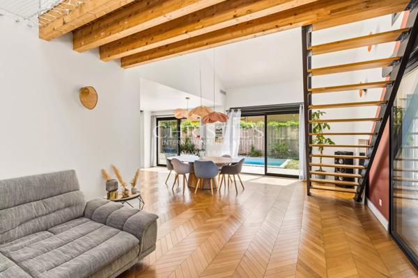 Maison familiale en bordure de forêt,  proche des commodités et du tram B