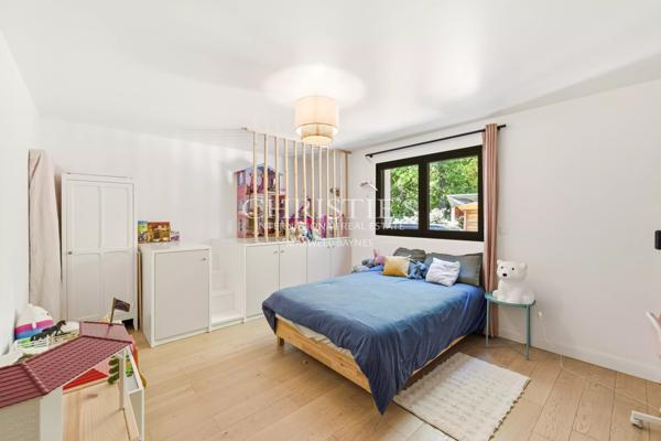 Maison familiale en bordure de forêt,  proche des commodités et du tram B