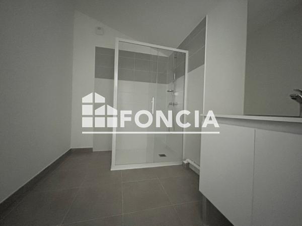 Location Appartement 3 pièces 90.35 m² - Port Saint Louis Du Rhone 13230