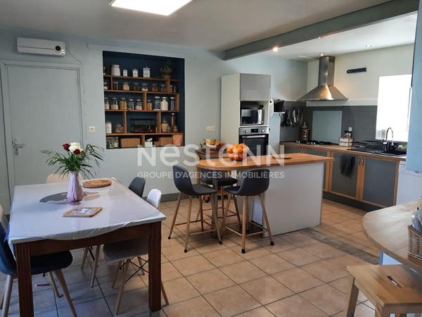 Ensemble immobilier de plus de 600m² dans un cadre paisible sur Nueil Les Aubiers