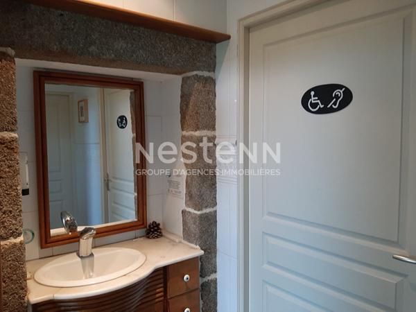 Ensemble immobilier de plus de 600m² dans un cadre paisible sur Nueil Les Aubiers