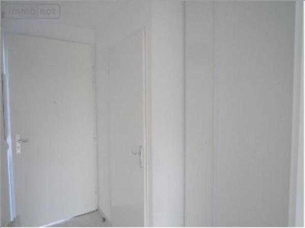 Maison à louer à Landivisiau dans le Finistère (29400), ref : 002009