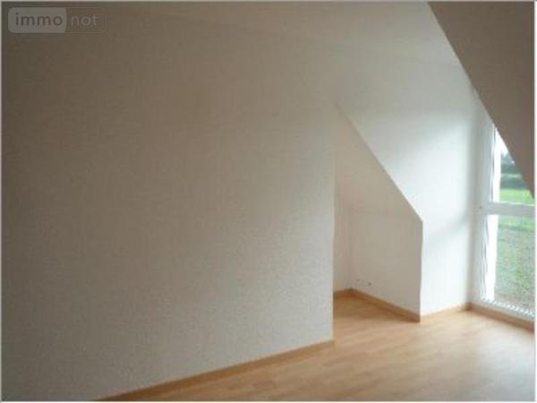 Maison à louer à Landivisiau dans le Finistère (29400), ref : 002009