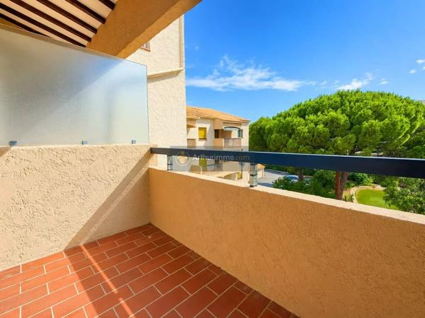 Vente                                                      Appartement
                        
                     1 pièces                      17 m2                     à Fréjus