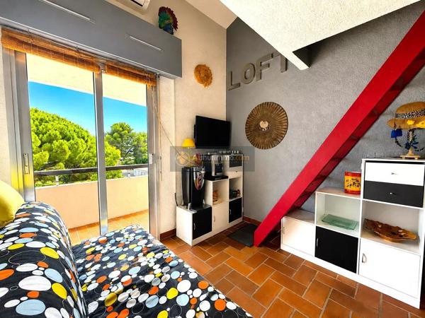 Vente                                                      Appartement
                        
                     1 pièces                      17 m2                     à Fréjus