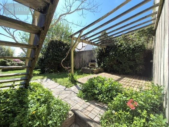 Maison à vendre à Ploemeur dans le Morbihan (56270), ref : 56081-2409   
Bourg