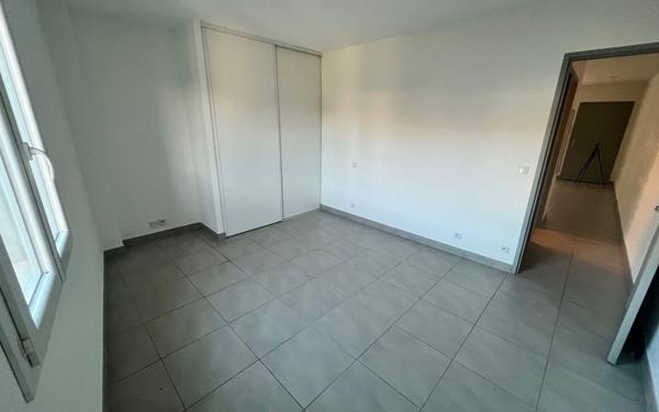 Appartement à louer    2 pièces •  Lansargues