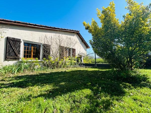 Maison à vendre à Castelneau-Rivière-Basse ? 151 m² avec grand terrain et vue dégagé.