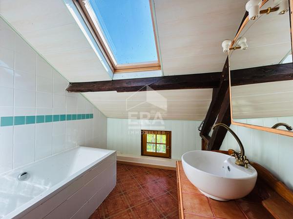 Maison à vendre à Castelneau-Rivière-Basse ? 151 m² avec grand terrain et vue dégagé.