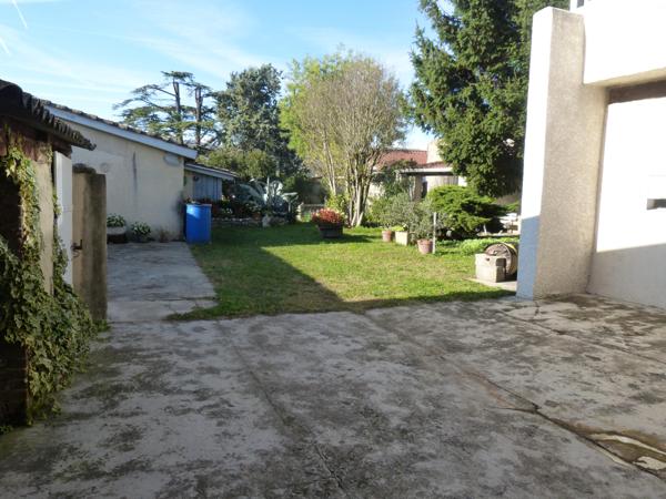 Vente / Maison avec dépendance