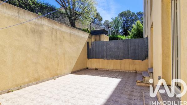 Location appartement 2 pièces 36 m² Saint-Cyr-sur-Mer