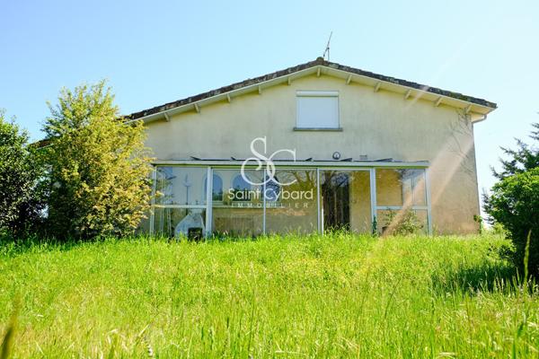 Hiersac Grande maison avec terrain